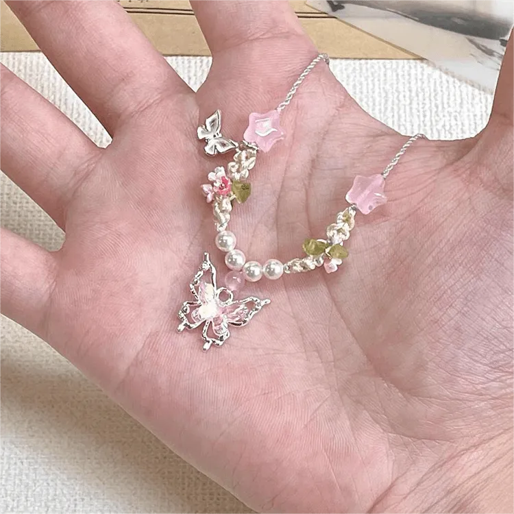 Chic Floral Butterfly Necklace