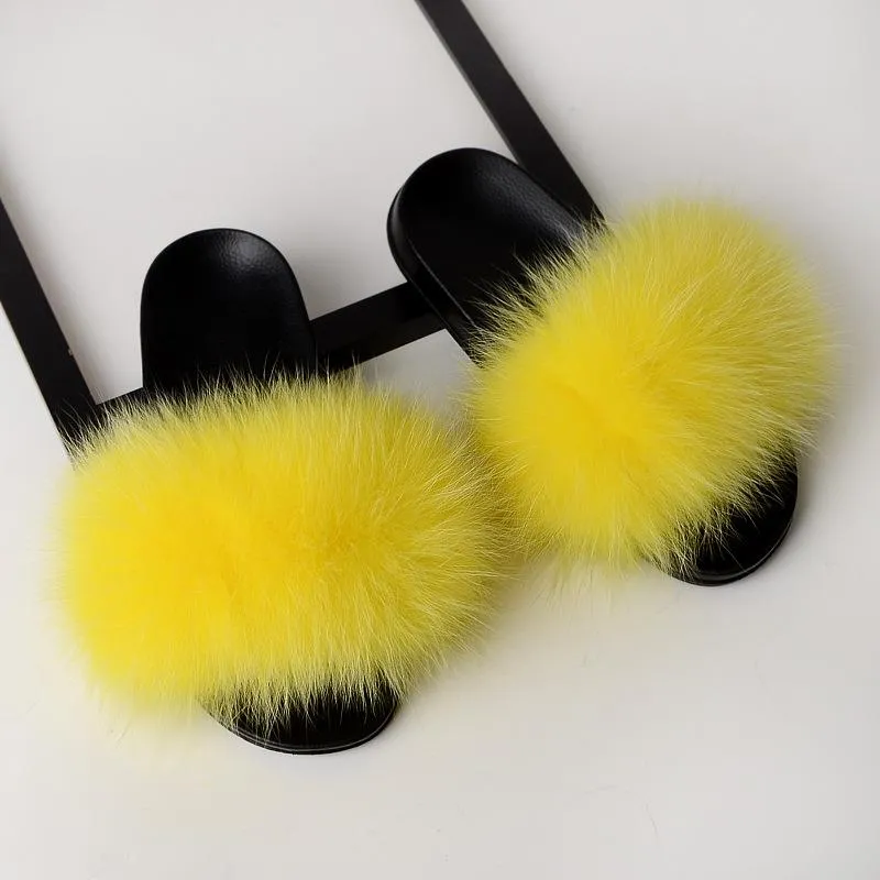 Fur slippers