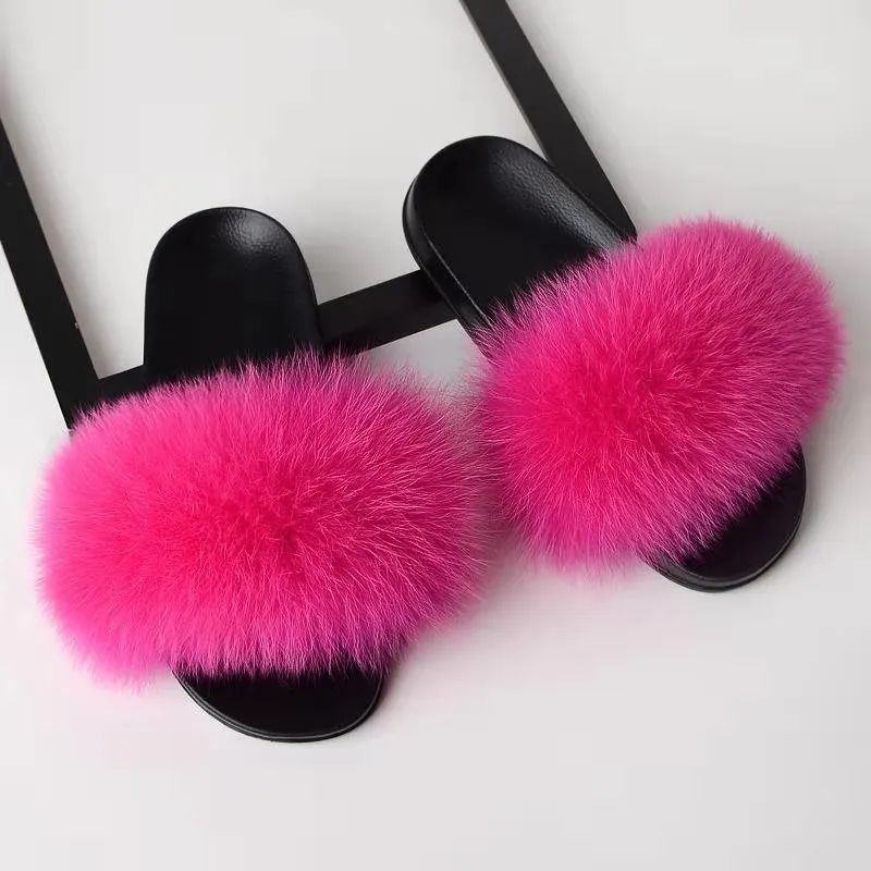 Fur slippers