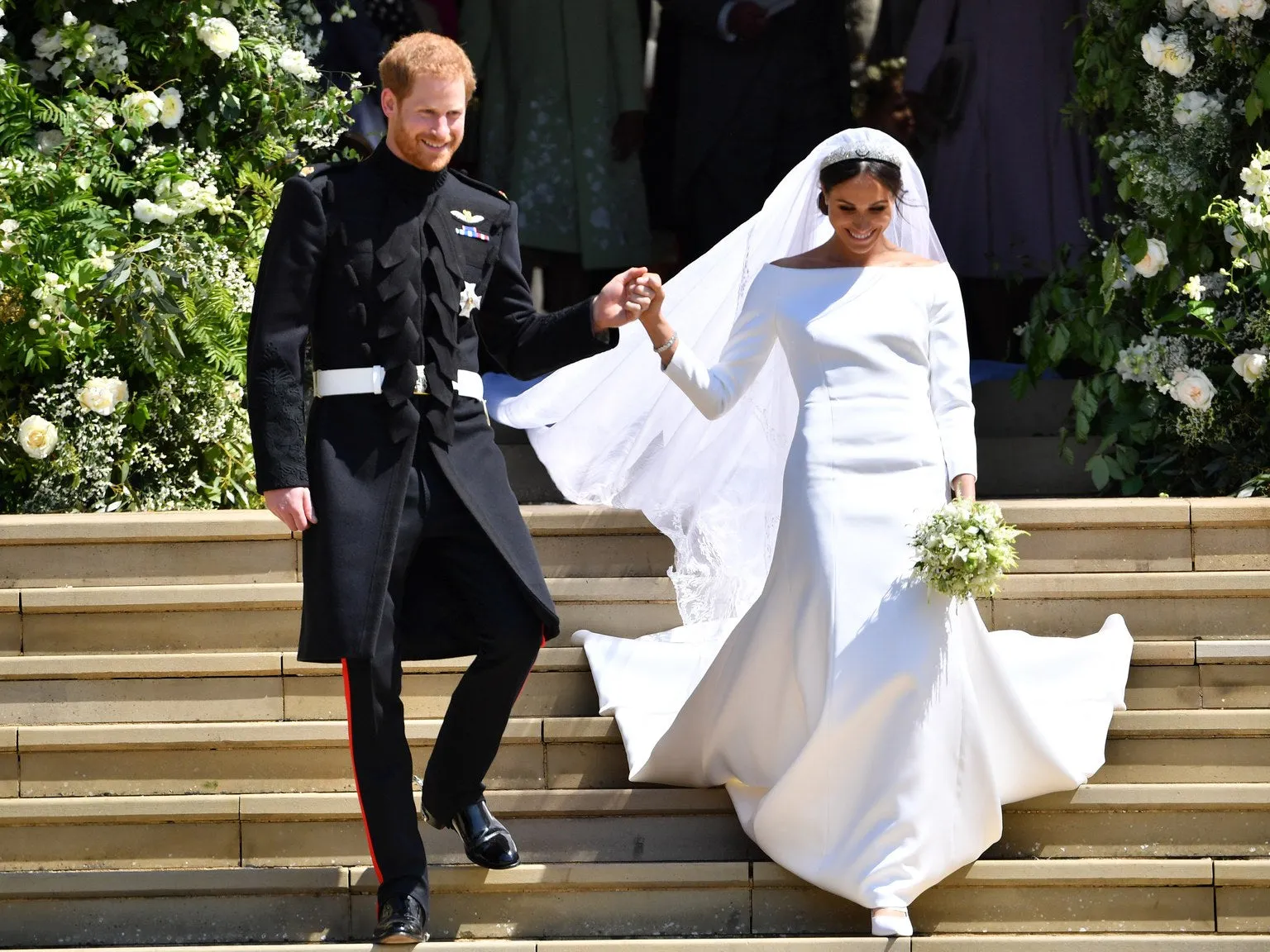 Meghan Markle Wedding Dress 2018 Elegant Stylish Bridal Gowns
