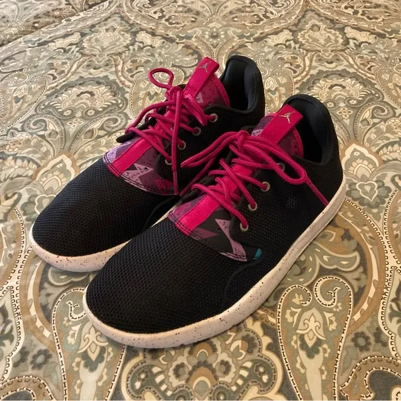 Mint Jordan Eclipse GG Kids Sz 5.5Y Worn 1x