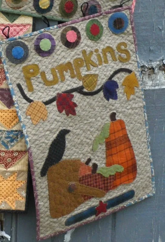 Warm & Wooly - Wool Applique Quilt Pattern PDF