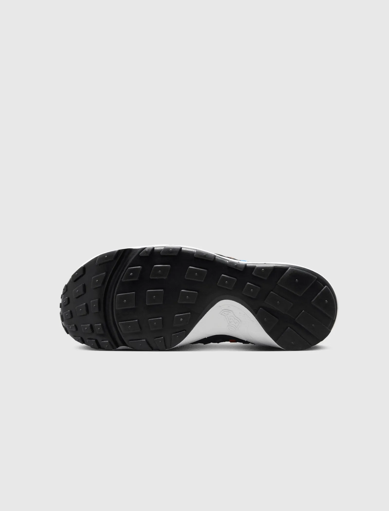 WOMEN'S AIR FOOTSCAPE WOVEN "BLACK/ WHITE"